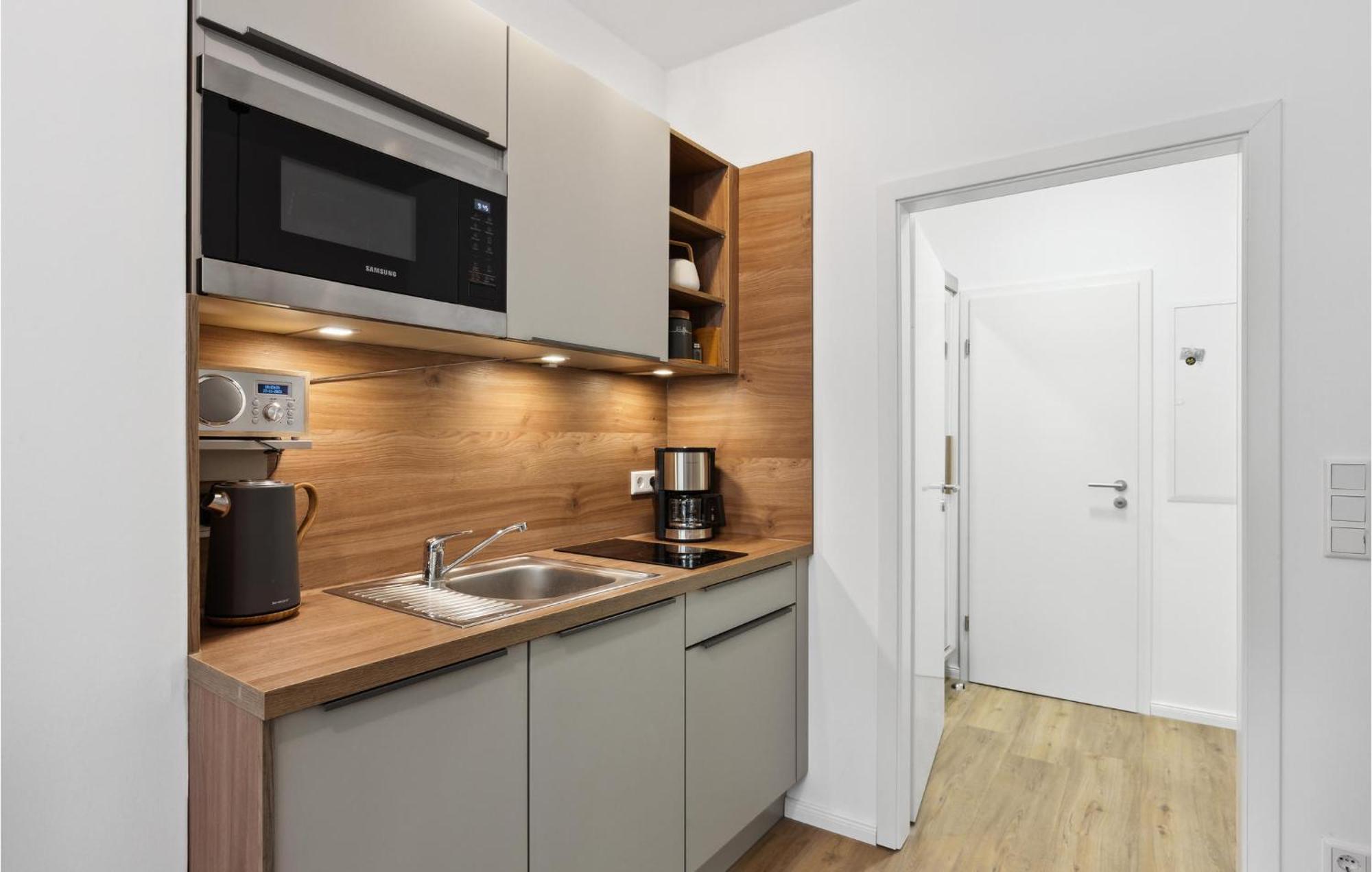 Pet Friendly Apartment In Naumburg With Kitchen المظهر الخارجي الصورة