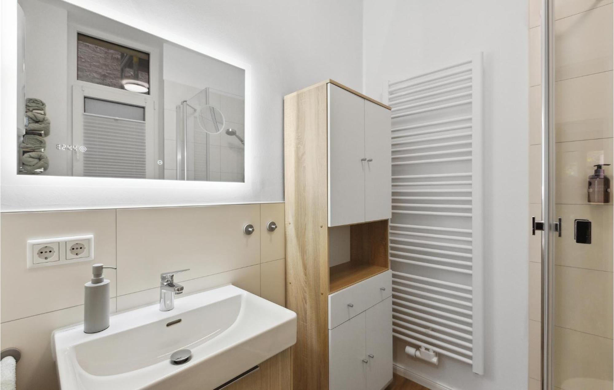 Pet Friendly Apartment In Naumburg With Kitchen المظهر الخارجي الصورة